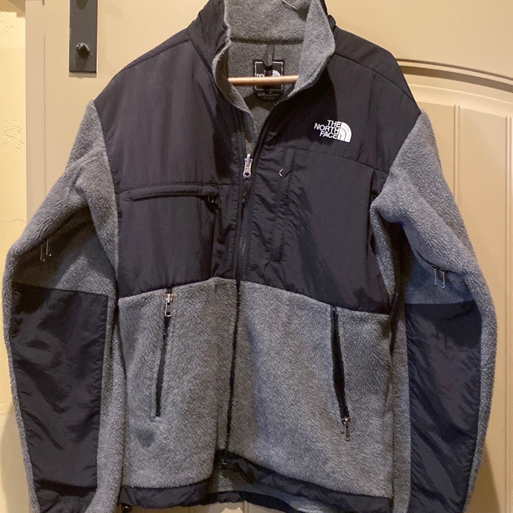 North face, black, and gray, pocket men’s jacket
